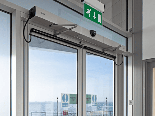 layanan_0007_Pintu-Swing-Otomatis